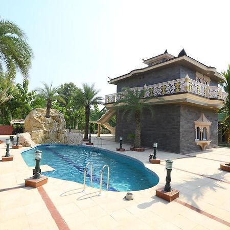 Mann The Palm Retreat Hotel Lakhnau Kültér fotó