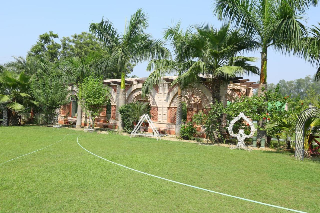 Mann The Palm Retreat Hotel Lakhnau Kültér fotó